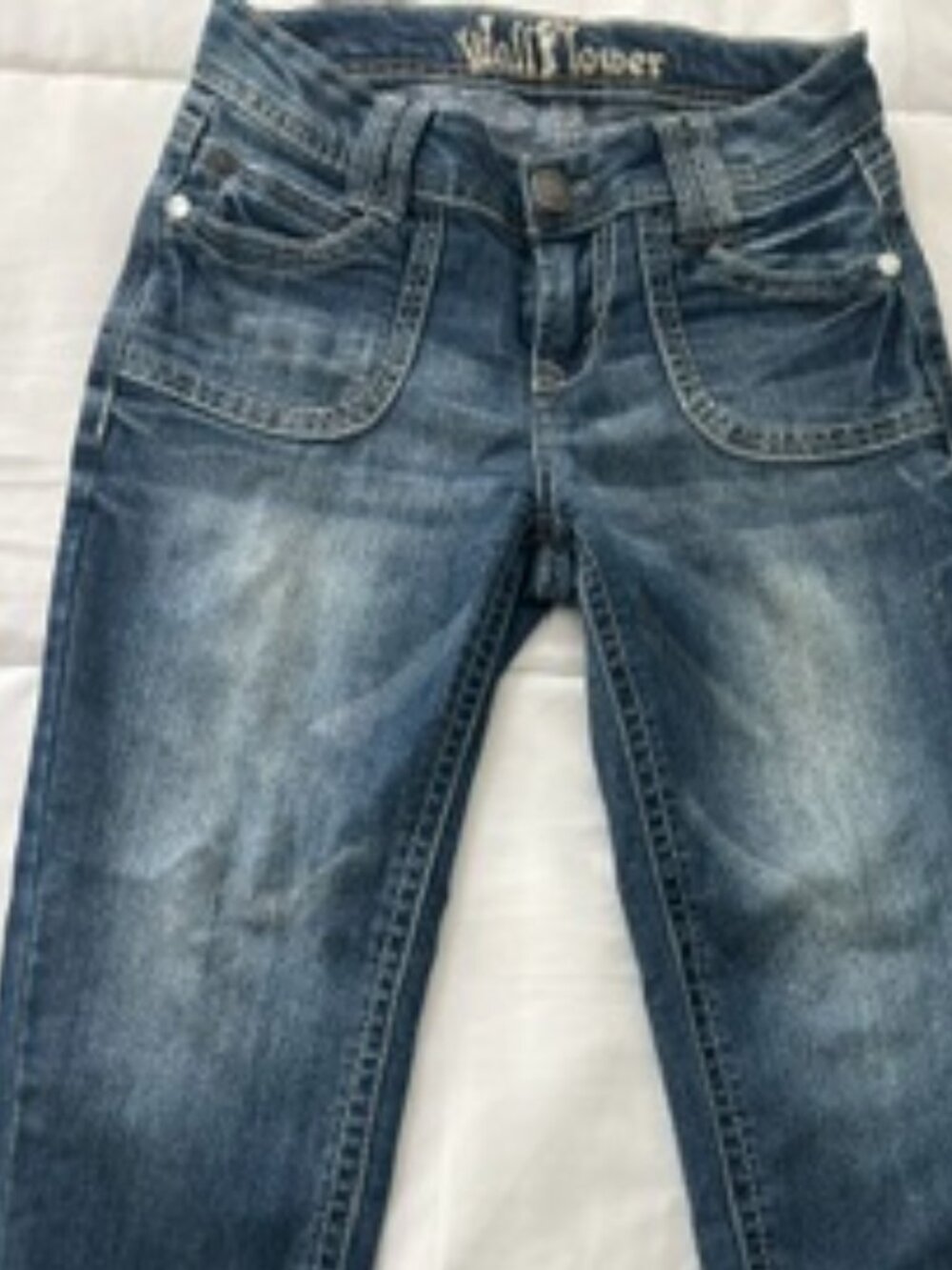 Wallflower Capris